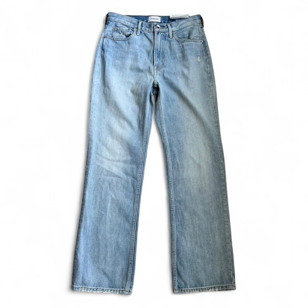 NWT Women’s Contemporary Everlane Cheeky Straight Jean light wash in size 26